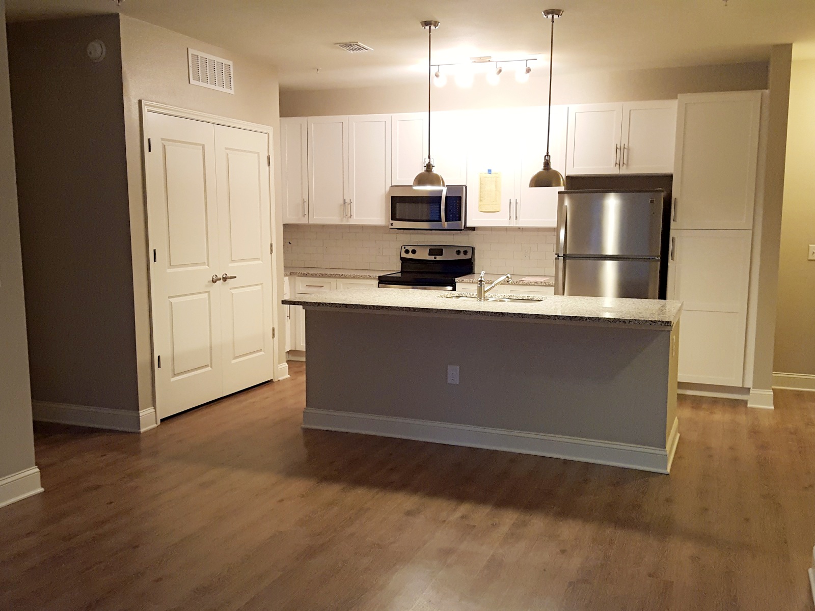 Living. Kitchen.jpg