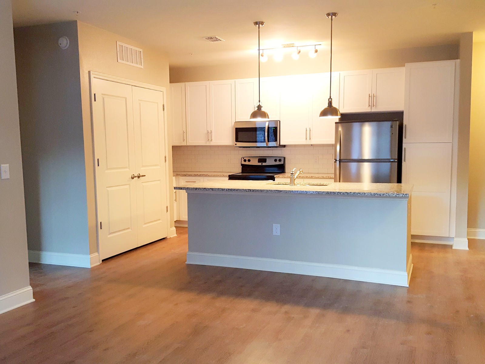 Seacrest Kitchen 3.jpg