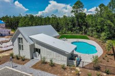 25clubhouse-pool.jpg