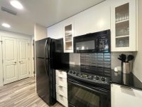 Kitchen 2.jpg